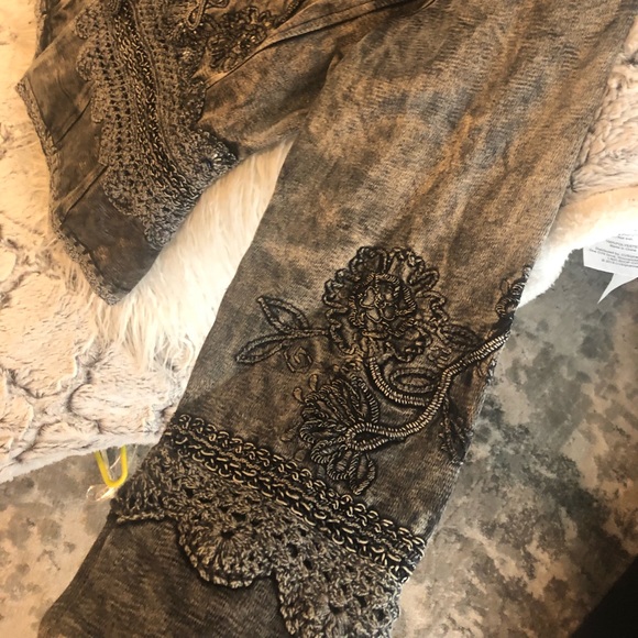 Flashback grey embroidered soft jacket-made in India - Picture 3 of 7